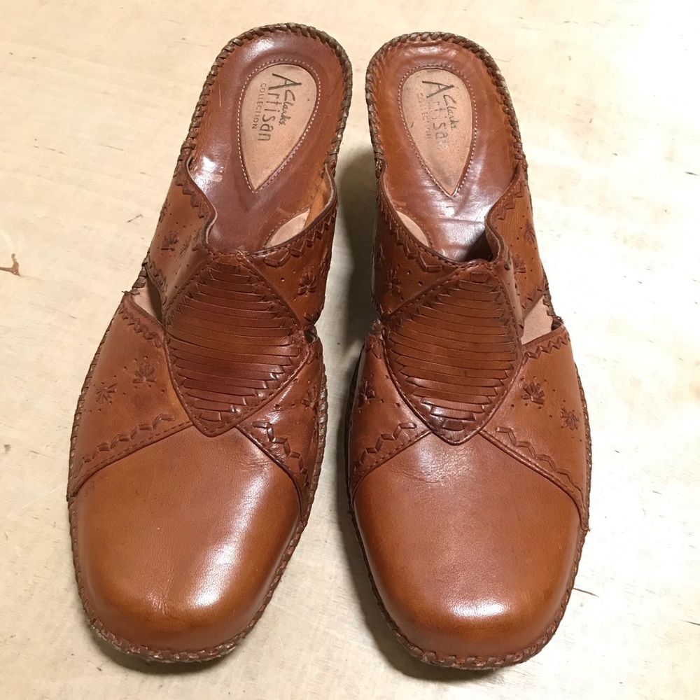 REDUCED.  Artisan Brown CLARKS Wedge mule Tan leather Women's Size 12